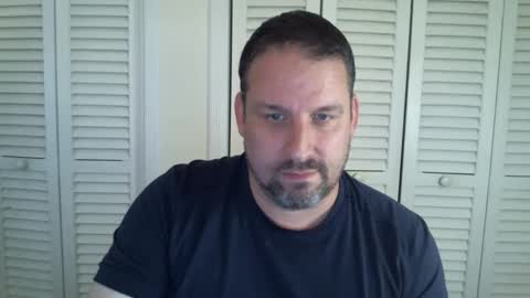 Snapshot of just_inside chatting on 11/20/25, 02:28 just_inside online show from 11/20/25, 02:28