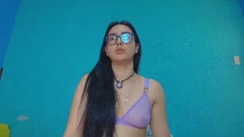  Isa y Luci  online show from 06/23/26, 06:28