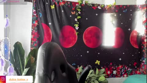 Snapshot of just_katiex chatting on 01/09/25, 07:18 Sofia online show from 01/09/25, 07:18