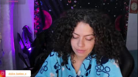 Snapshot of just_katiex chatting on 01/15/25, 02:17 Sofia online show from 01/15/25, 02:17