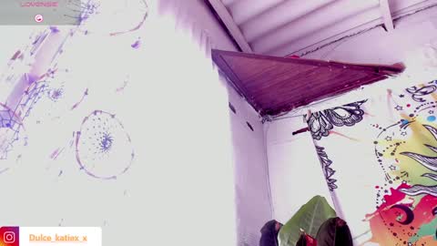 Snapshot of just_katiex chatting on 02/07/25, 01:11 Sofia online show from 02/07/25, 01:11