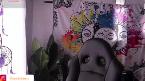 Snapshot of just_katiex chatting on 02/19/25, 06:21 Sofia online show from 02/19/25, 06:21