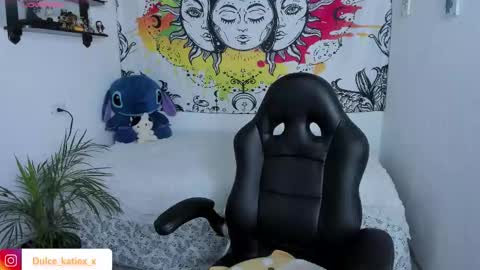 Sofia online show from 12/01/25, 11:59