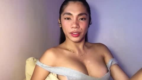 Snapshot of just_marjorie69 chatting on 10/31/25, 02:12 Be you online show from 10/31/25, 02:12