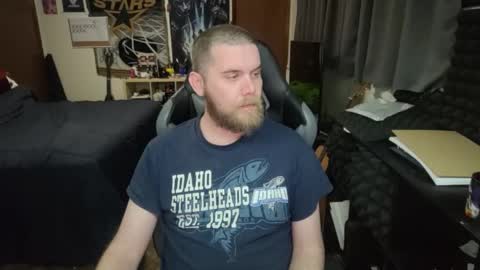 Snapshot of just_ryan88 chatting on 11/13/25, 08:46 Ryan online show from 11/13/25, 08:46