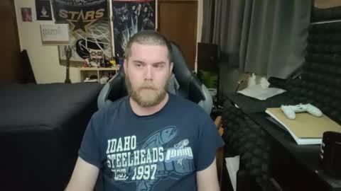 Snapshot of just_ryan88 chatting on 11/20/25, 08:14 Ryan online show from 11/20/25, 08:14