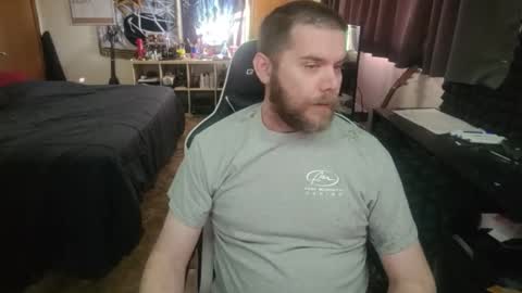 Snapshot of just_ryan88 chatting on 01/14/26, 09:52 Ryan online show from 01/14/26, 09:52