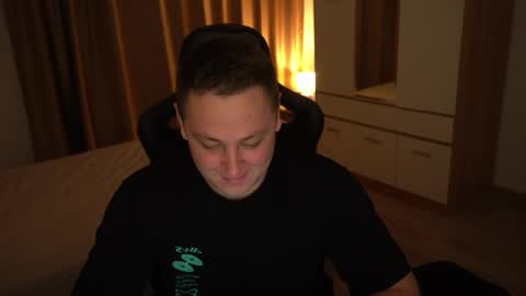 Snapshot of just_top chatting on 09/30/25, 04:34 David online show from 09/30/25, 04:34