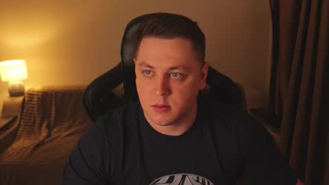 Snapshot of just_top chatting on 03/10/26, 08:03 David online show from 03/10/26, 08:03