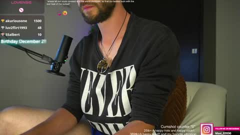Snapshot of just_your_dreamboy chatting on 12/02/24, 12:52 Maxi online show from 12/02/24, 12:52