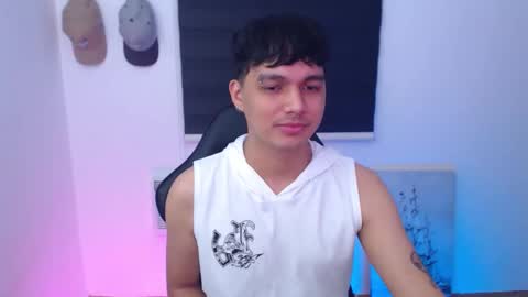 Snapshot of justagamerxxx chatting on 02/04/25, 12:29 Rhys online show from 02/04/25, 12:29