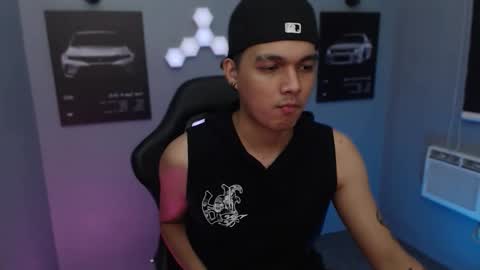 Snapshot of justagamerxxx chatting on 09/20/25, 07:59 Rhys online show from 09/20/25, 07:59