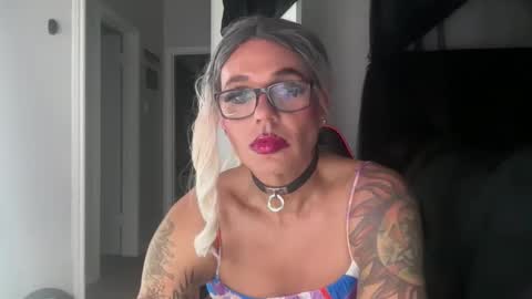 Justagirlboy online show from 05/22/26, 02:19