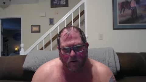 Snapshot of justaguyandnaked chatting on 04/28/26, 10:15 justaguyandnaked online show from 04/28/26, 10:15