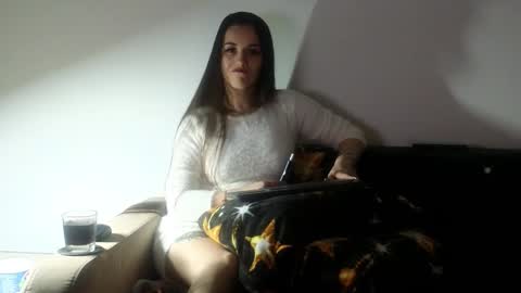 JustAnne online show from 12/15/25, 06:01