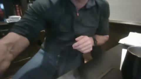 justanotherdadbod2025 online show from 11/22/25, 01:37