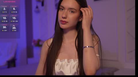 Snapshot of justbarbie_new_ chatting on 01/17/25, 04:15 Katarina online show from 01/17/25, 04:15