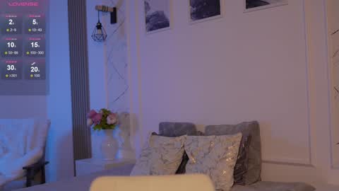 Snapshot of justbarbie_new_ chatting on 01/18/25, 08:30 Katarina online show from 01/18/25, 08:30