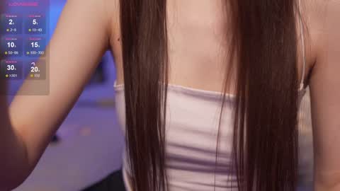 Snapshot of justbarbie_new_ chatting on 01/25/25, 06:13 Katarina online show from 01/25/25, 06:13