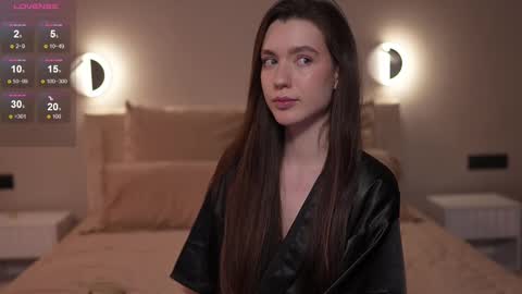 Snapshot of justbarbie_new_ chatting on 02/21/25, 09:32 Katarina online show from 02/21/25, 09:32