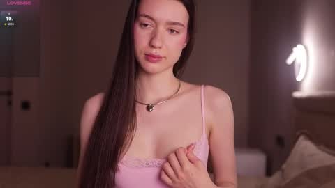 Snapshot of justbarbie_new_ chatting on 09/20/25, 07:48 Katarina online show from 09/20/25, 07:48