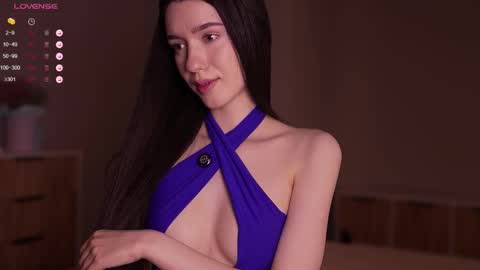 Snapshot of justbarbie_new_ chatting on 09/26/25, 07:51 Katarina online show from 09/26/25, 07:51