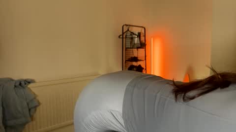 Billie  B  William online show from 02/04/26, 08:53