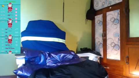 Snapshot of justcallmekarl chatting on 12/02/25, 05:35 Karl online show from 12/02/25, 05:35