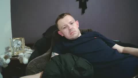 Snapshot of justclickthis chatting on 01/09/26, 08:21 justclickthis online show from 01/09/26, 08:21