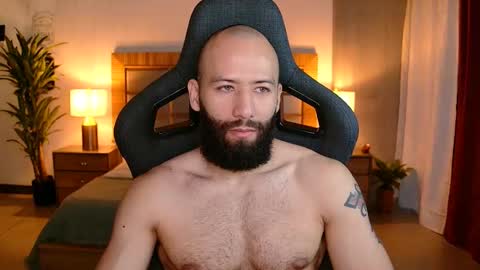 Snapshot of justin_hton chatting on 01/11/26, 10:48 Justin online show from 01/11/26, 10:48