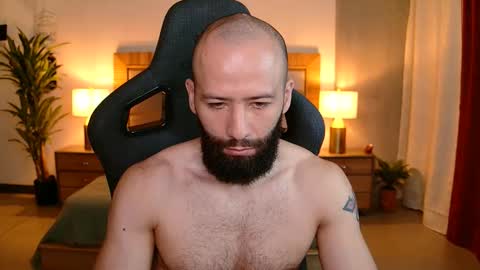 Snapshot of justin_hton chatting on 01/12/26, 10:53 Justin online show from 01/12/26, 10:53