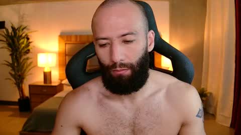 Snapshot of justin_hton chatting on 01/14/26, 09:48 Justin online show from 01/14/26, 09:48