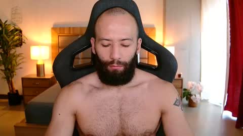 Snapshot of justin_hton chatting on 01/18/26, 09:40 Justin online show from 01/18/26, 09:40