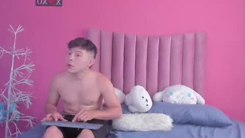 JUSTIN Y JAZMIN online show from 12/17/24, 09:27