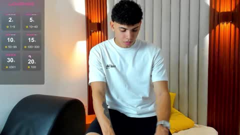 Snapshot of justin_mack_ chatting on 11/01/25, 11:45 Justin online show from 11/01/25, 11:45