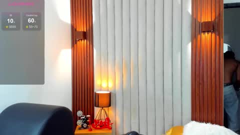 Snapshot of justin_mack_ chatting on 11/29/25, 07:28 Justin online show from 11/29/25, 07:28