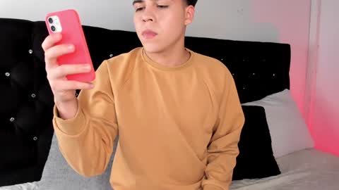 Justin online show from 02/05/25, 04:16