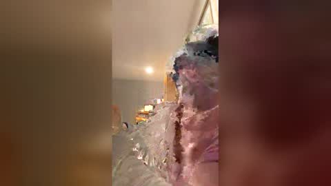 justincase8669 online show from 04/16/26, 05:41