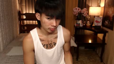 Snapshot of justine_hunk chatting on 12/05/24, 12:44 justine_hunk online show from 12/05/24, 12:44
