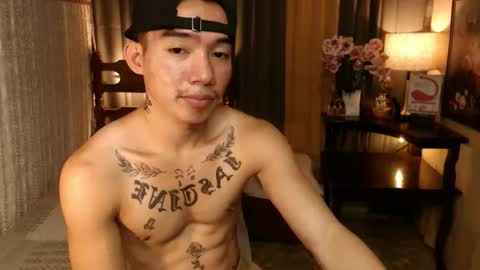 Snapshot of justine_hunk chatting on 02/21/25, 04:29 justine_hunk online show from 02/21/25, 04:29