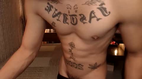 justine_hunk online show from 04/27/26, 07:45