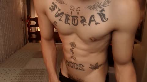 justine_hunk online show from 04/29/26, 01:53
