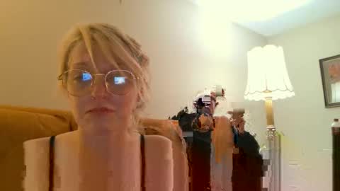 Snapshot of justinekly chatting on 10/13/25, 10:37 June Bug online show from 10/13/25, 10:37