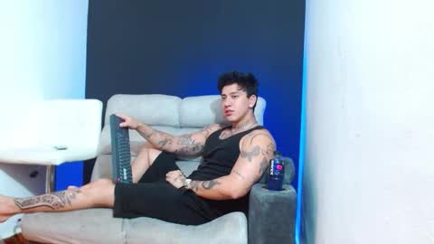 justinfuller_31 online show from 03/26/26, 02:55