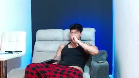 justinfuller_31 online show from 04/30/26, 08:57