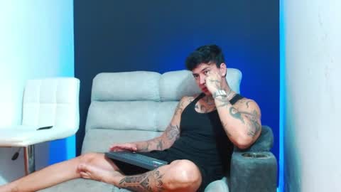justinfuller_31 online show from 05/03/26, 06:58