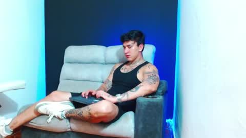 justinfuller_31 online show from 05/08/26, 01:33