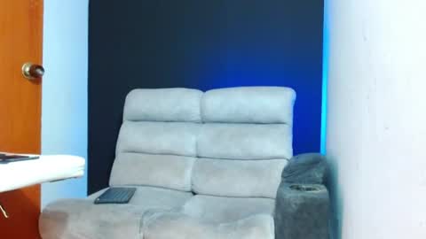 justinfuller_31 online show from 06/11/26, 02:00