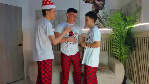 justingtime21 online show from 11/28/25, 05:54