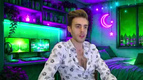 Hologram Guy online show from 05/27/26, 05:59